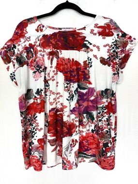 Ashlee Marie Boutique White Floral Short Sleeve Top Size XL